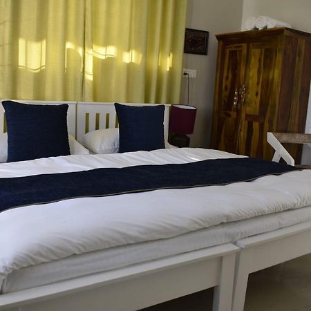 Bir High Hotel Екстериор снимка
