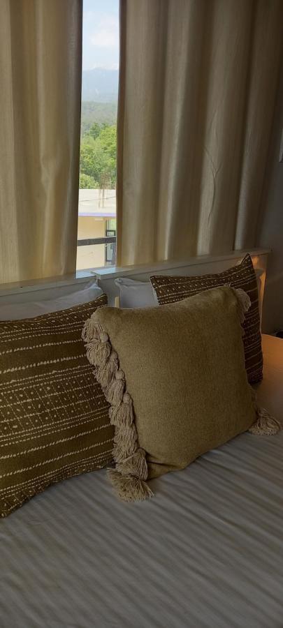 Bir High Hotel Екстериор снимка