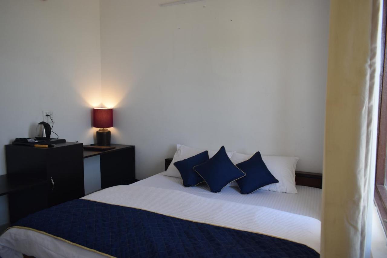 Bir High Hotel Екстериор снимка