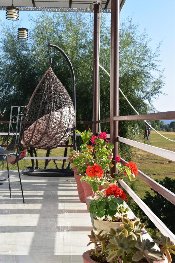 Bir High Hotel Екстериор снимка